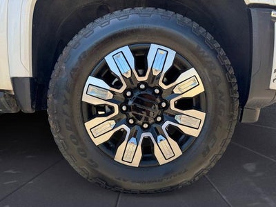 2025 GMC Sierra 2500HD Denali