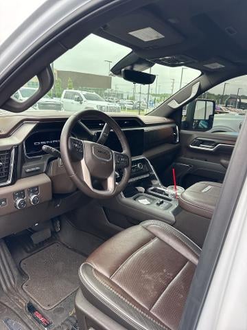 2025 GMC Sierra 2500HD Denali