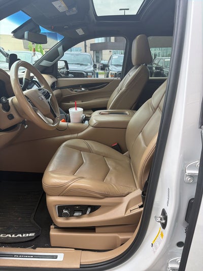 2018 Cadillac Escalade Platinum Edition