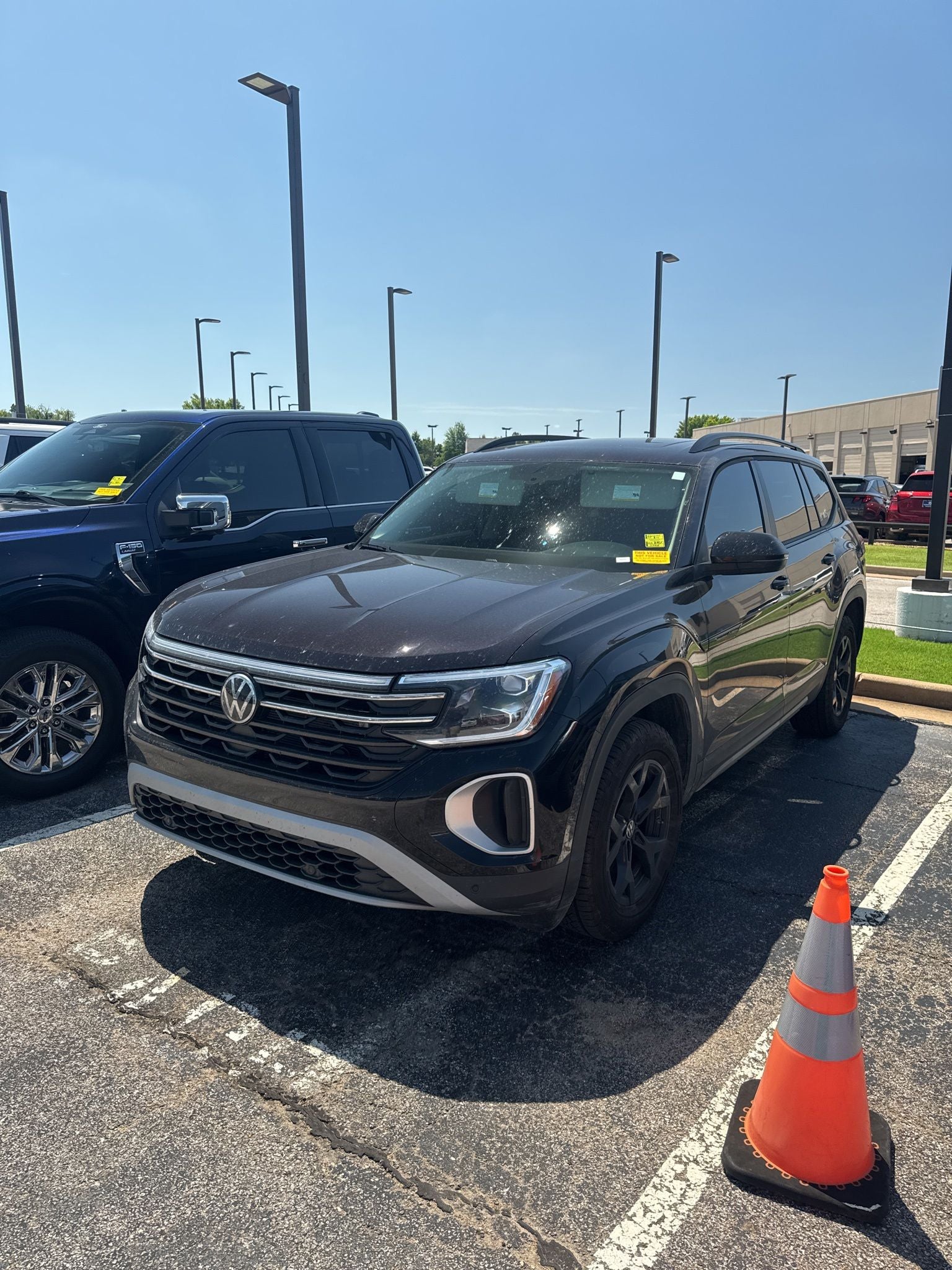 2025 Volkswagen Atlas 2.0T Peak Edition