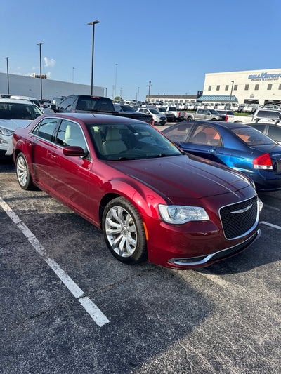 2018 Chrysler 300 Touring