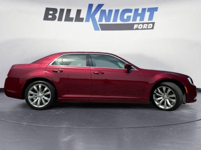 2018 Chrysler 300 Touring