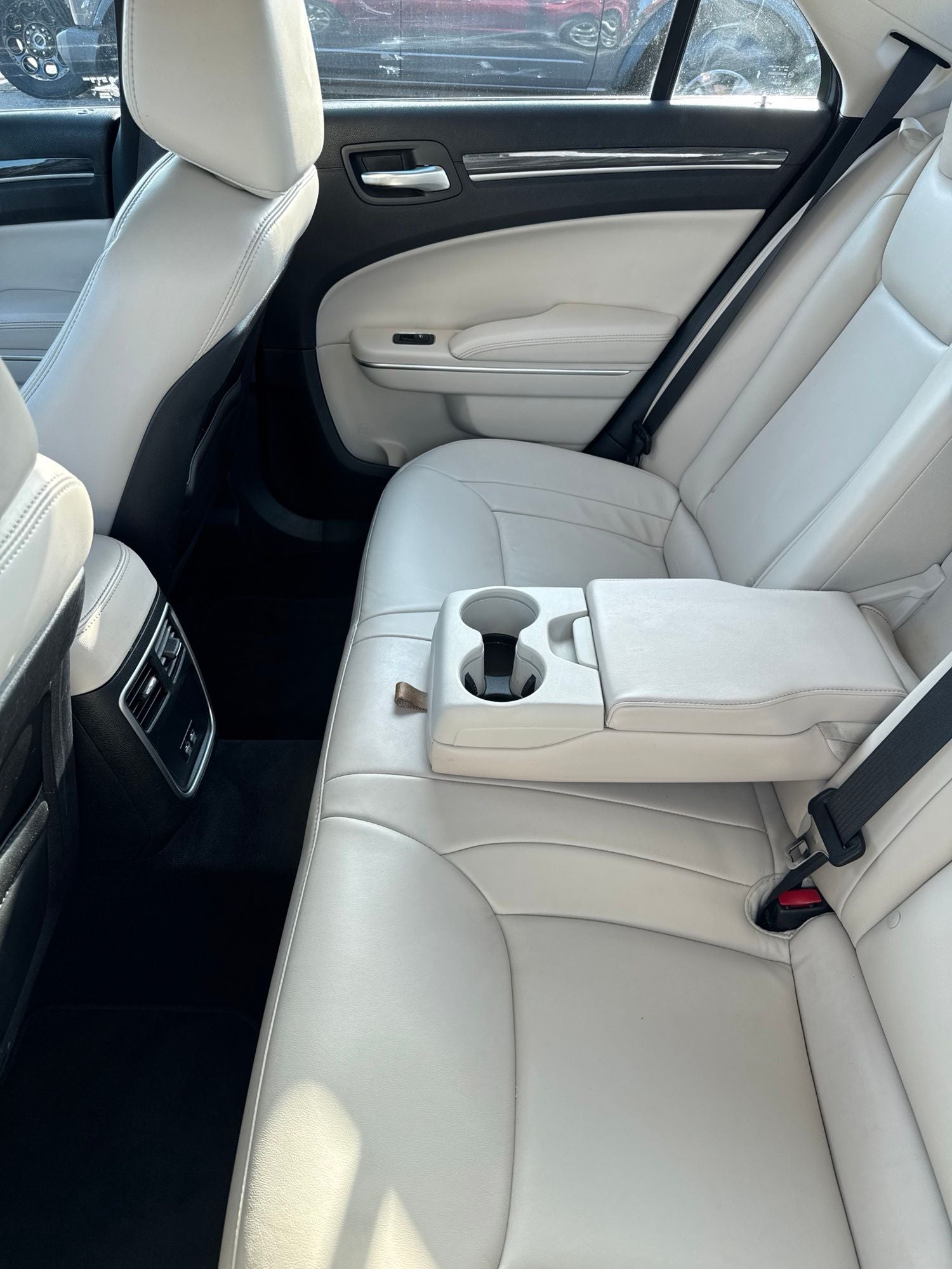 2018 Chrysler 300 Touring