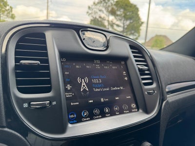 2022 Chrysler 300 S