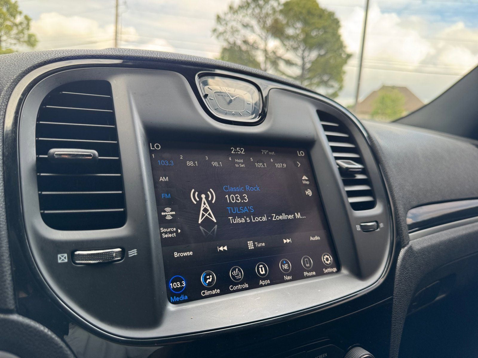 2022 Chrysler 300 S