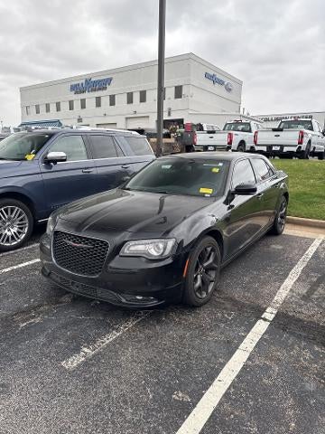 2022 Chrysler 300 S