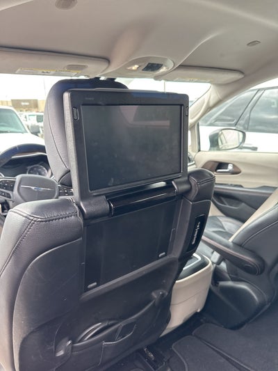 2017 Chrysler Pacifica Touring L Plus