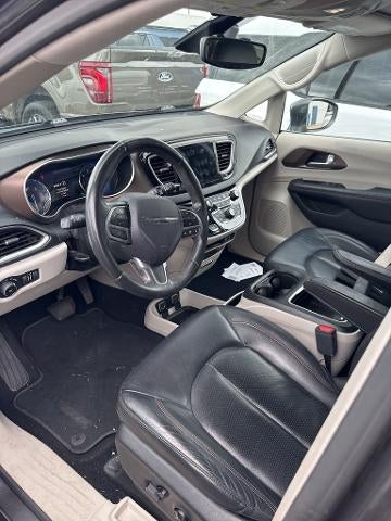 2017 Chrysler Pacifica Touring L Plus