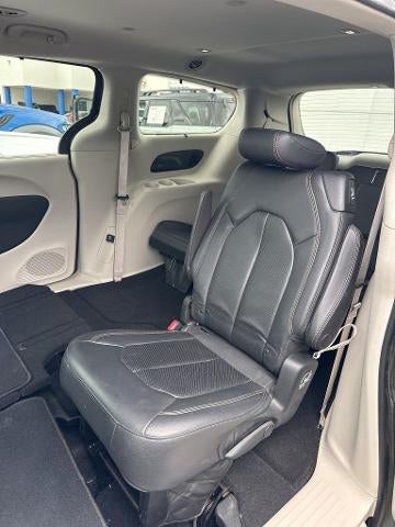 2017 Chrysler Pacifica Touring L Plus