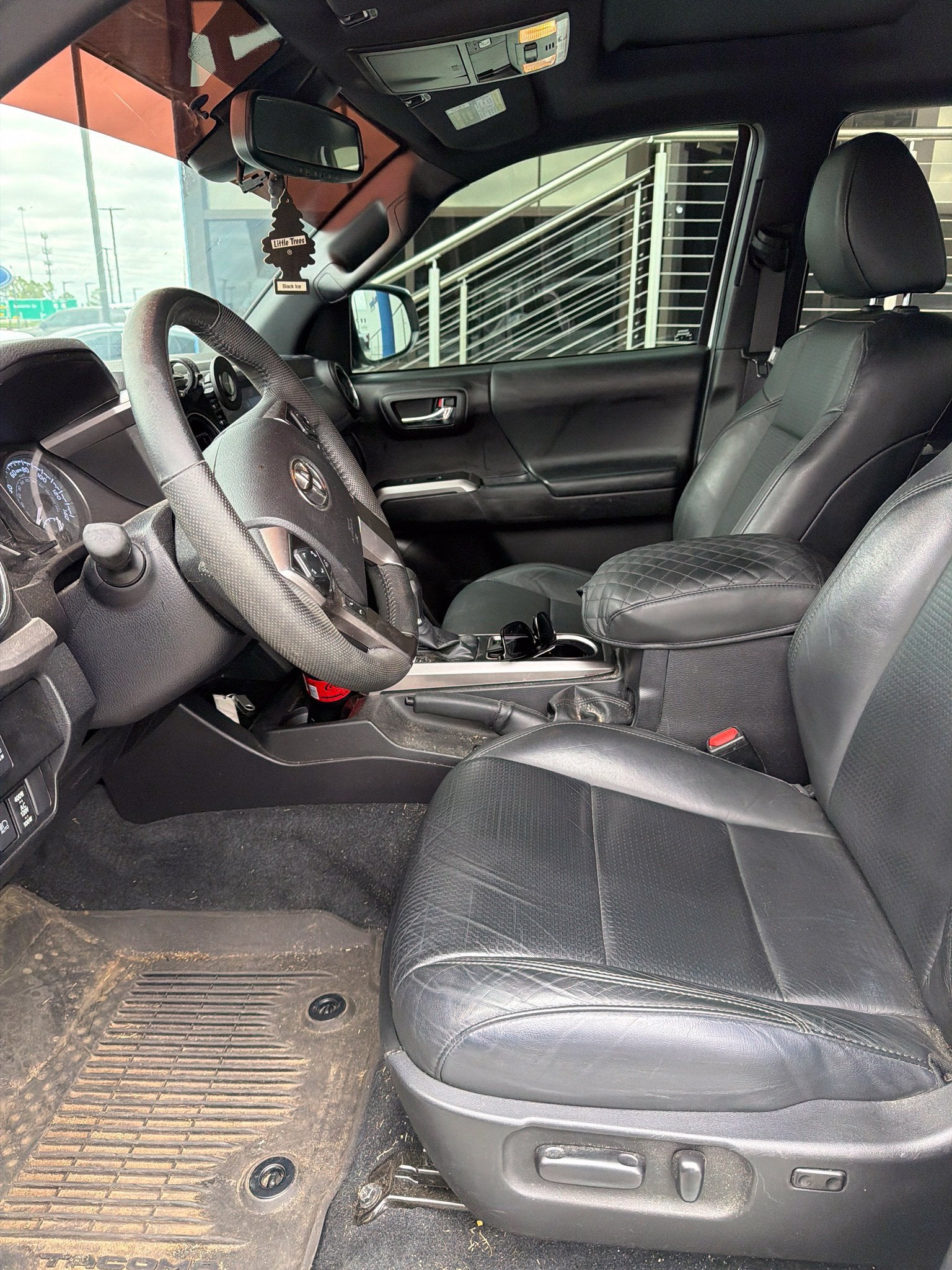 2022 Toyota Tacoma Limited V6