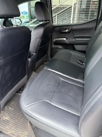 2022 Toyota Tacoma Limited V6