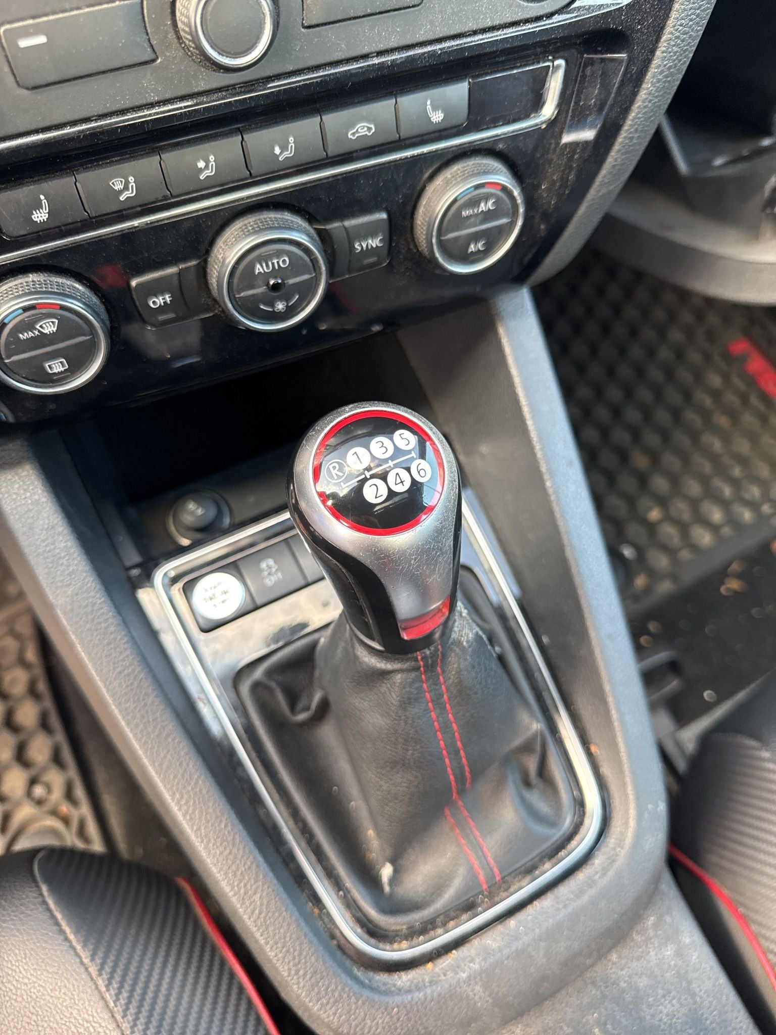 2015 Volkswagen Jetta 2.0T GLI SE