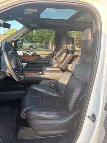 2022 Lincoln Navigator L Black Label