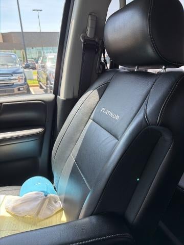 2014 Nissan Armada Platinum