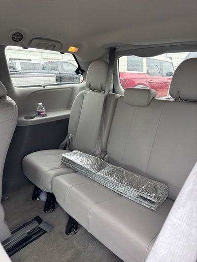 2015 Toyota Sienna XLE 7 Passenger