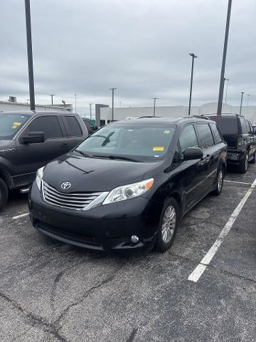 2015 Toyota Sienna XLE 7 Passenger