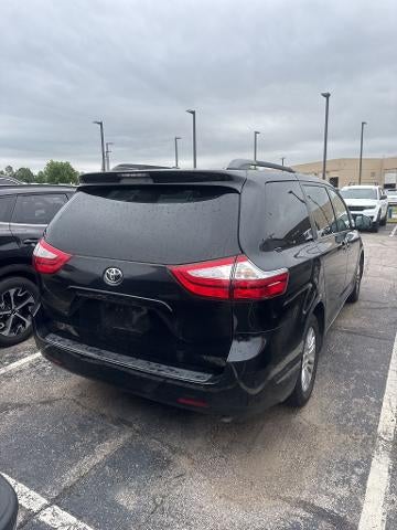 2015 Toyota Sienna XLE 7 Passenger