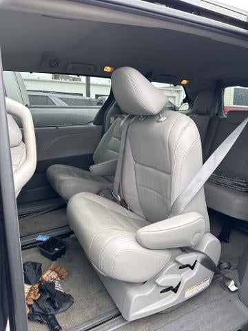 2015 Toyota Sienna XLE 7 Passenger