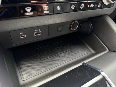 2025 Mitsubishi Outlander PHEV SE
