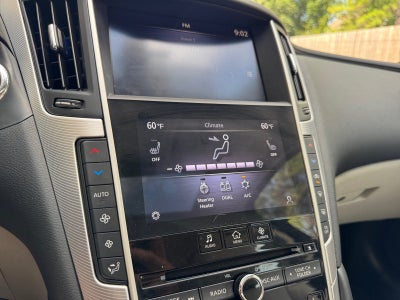 2022 INFINITI Q50 LUXE