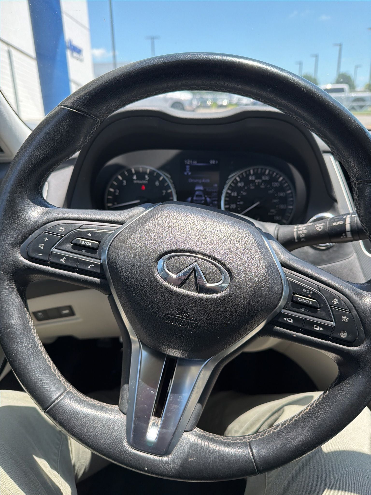 2022 INFINITI Q50 LUXE