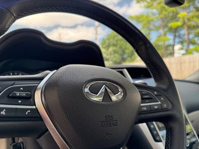 2022 INFINITI Q50 LUXE