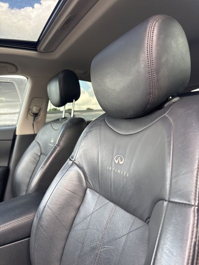2010 INFINITI FX35 Base