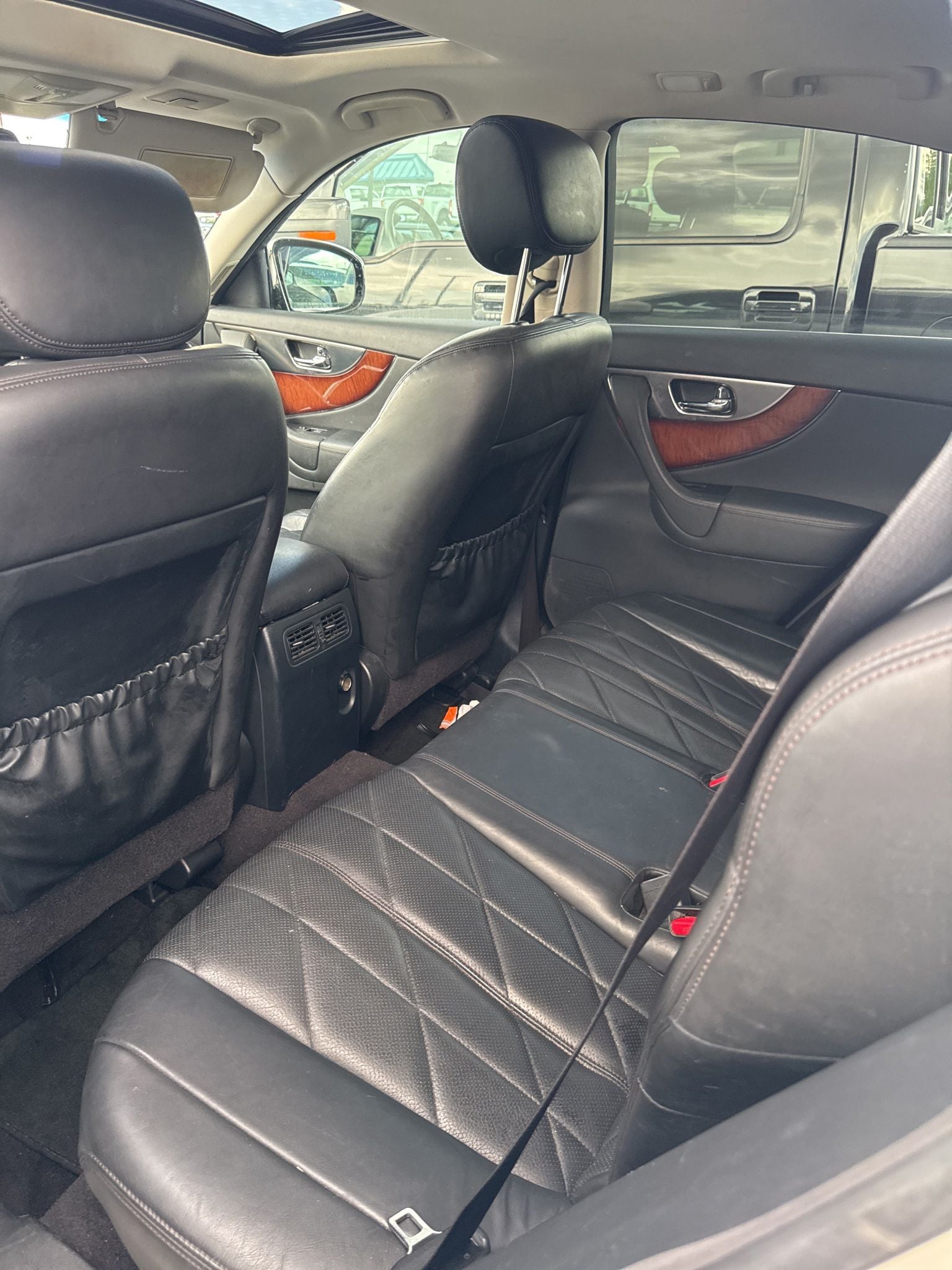 2010 INFINITI FX35 Base