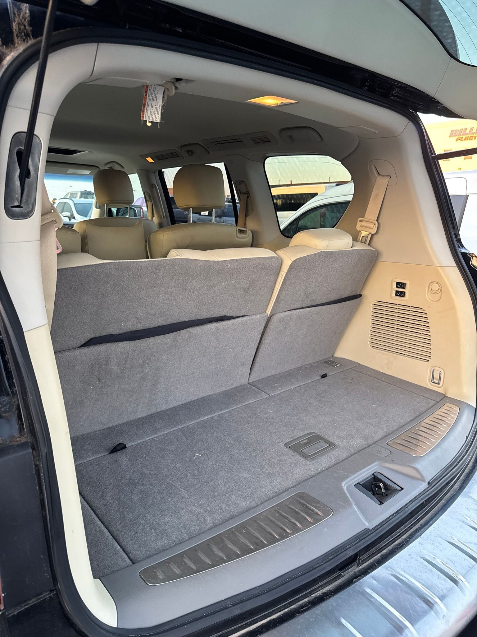 2017 INFINITI QX80 Base