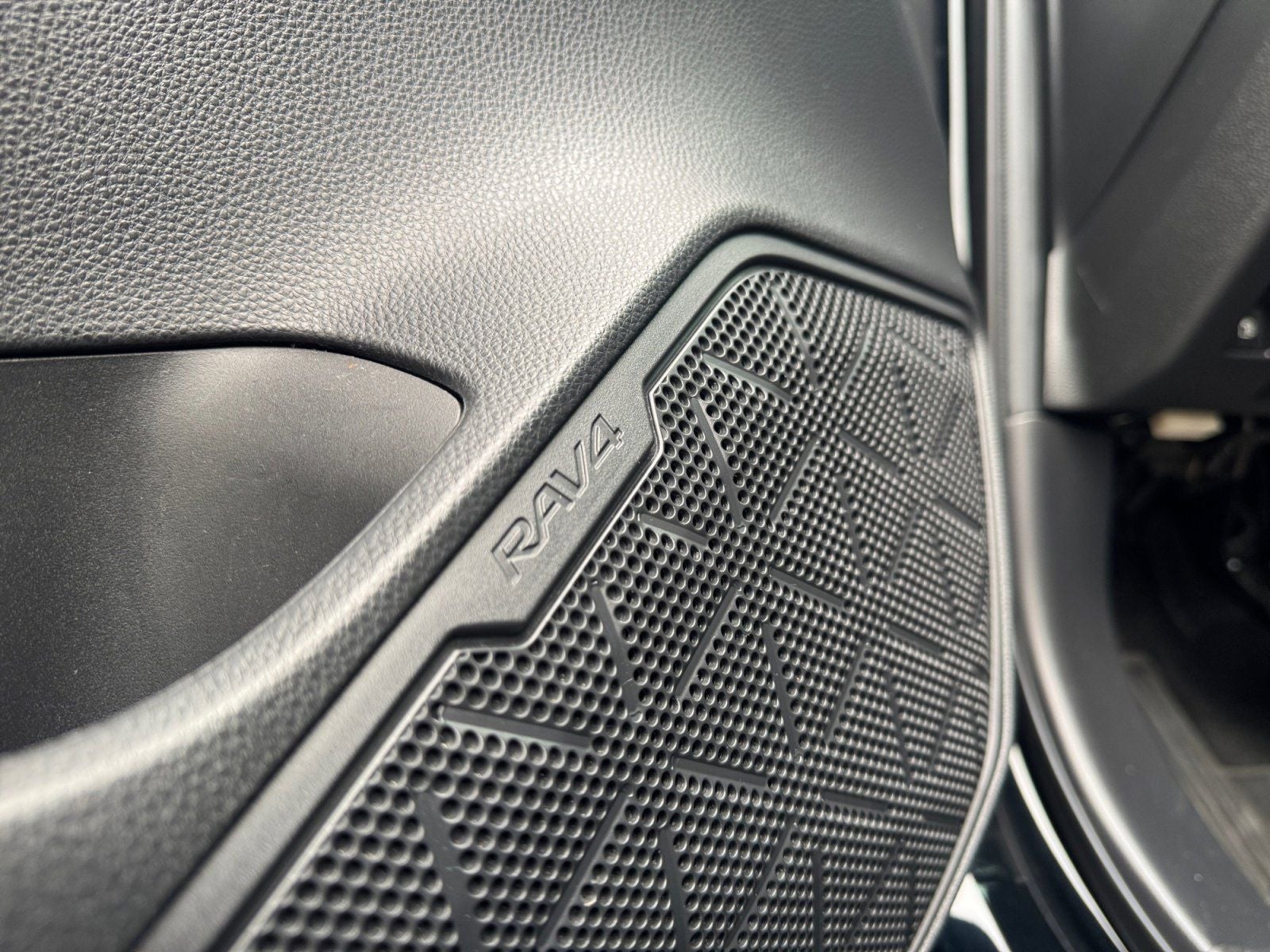 2022 Toyota RAV4 Prime SE