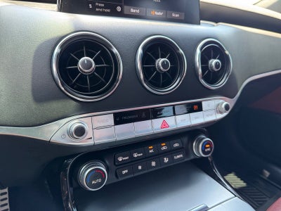 2019 Kia Stinger GT1