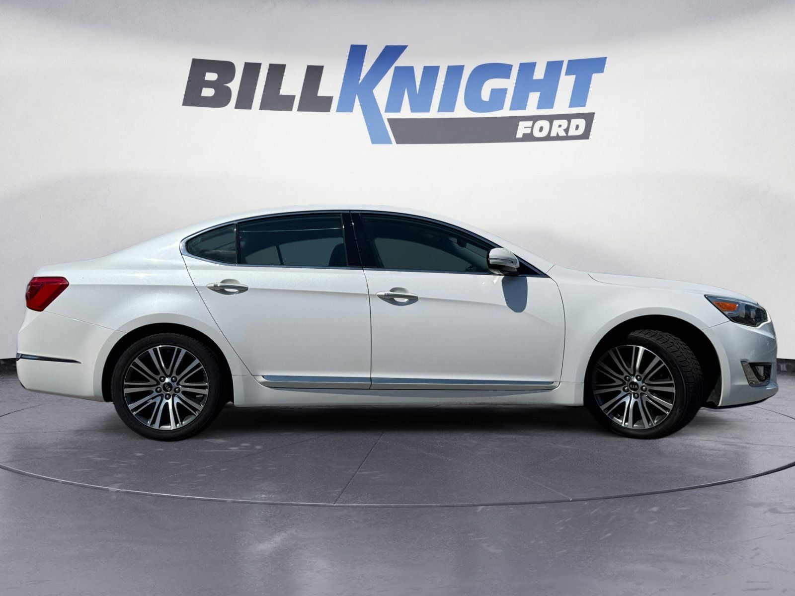2015 Kia Cadenza Premium