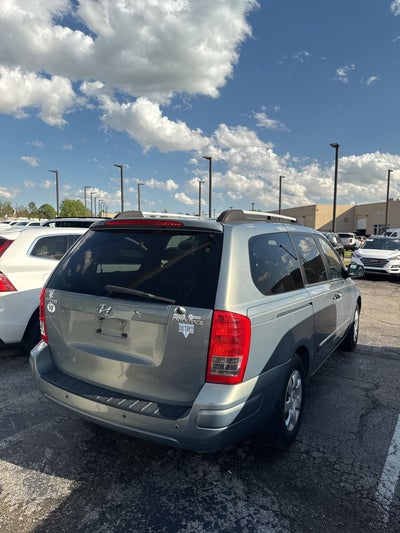 2008 Hyundai Entourage GLS