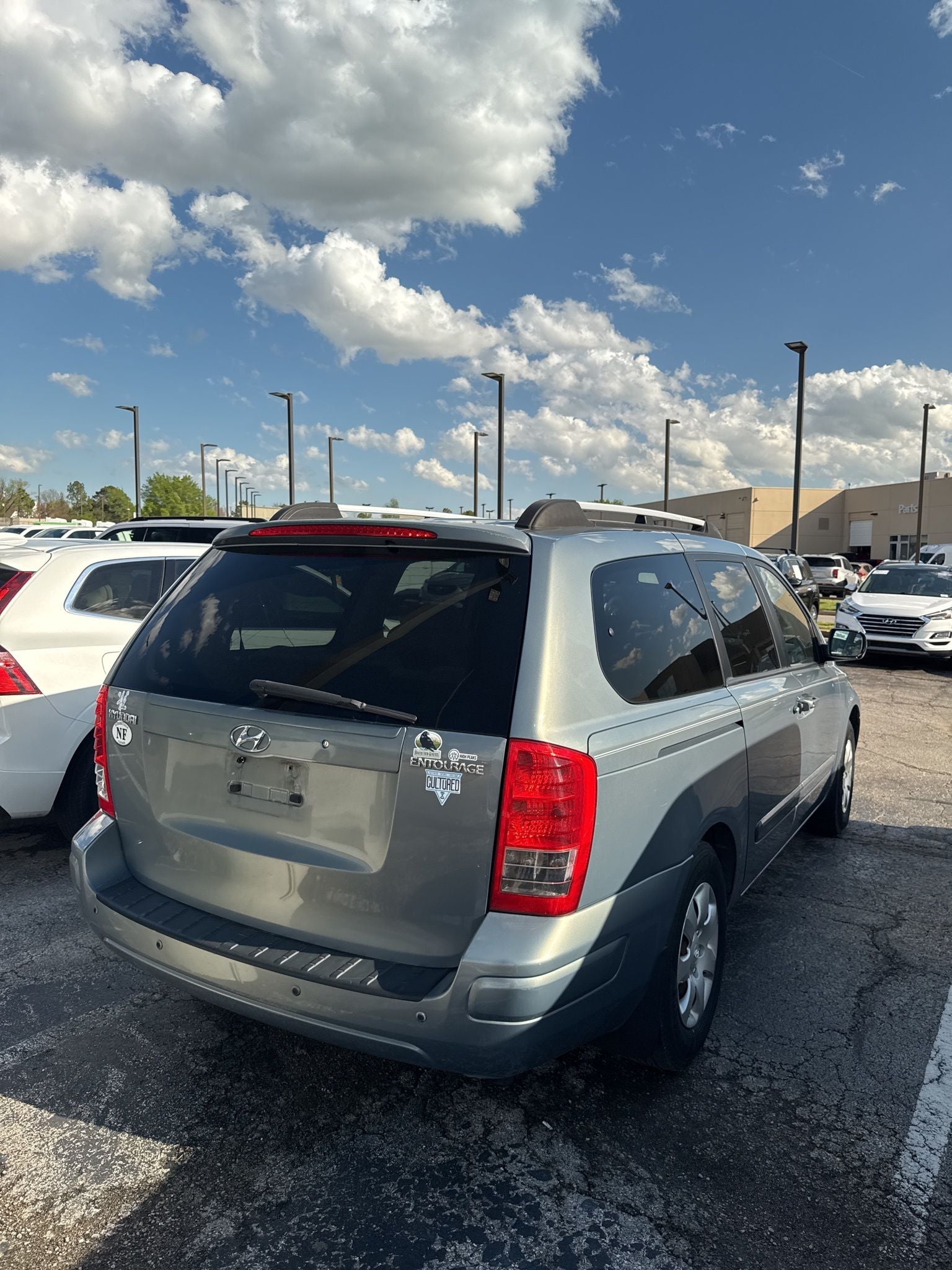 2008 Hyundai Entourage GLS