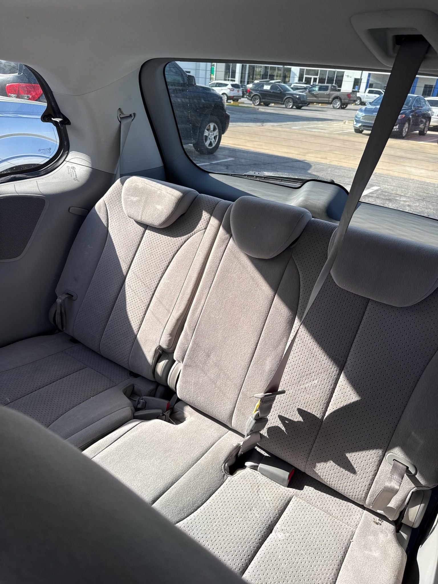 2008 Hyundai Entourage GLS