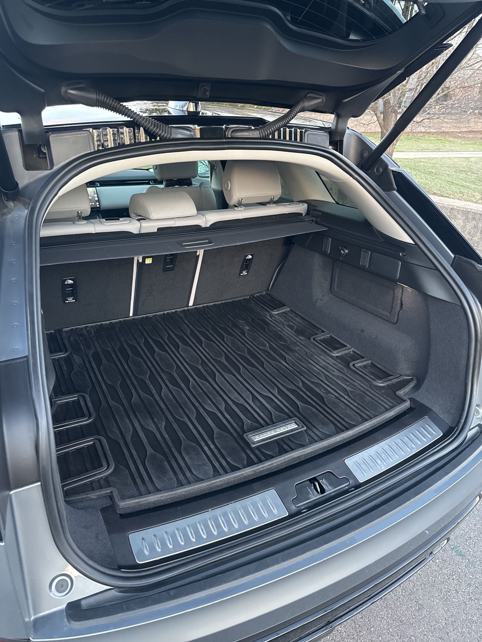 2025 Land Rover Range Rover Velar S