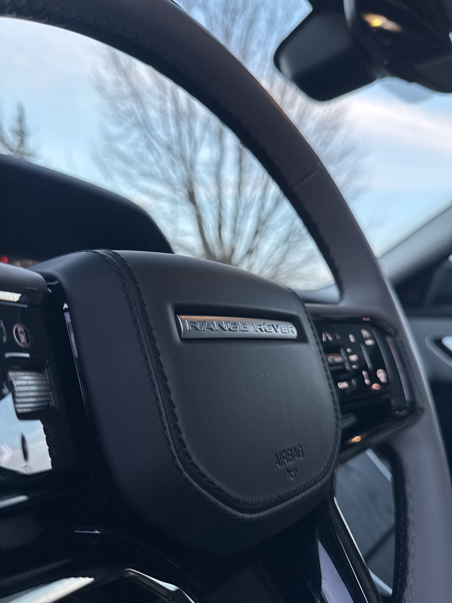 2025 Land Rover Range Rover Velar S