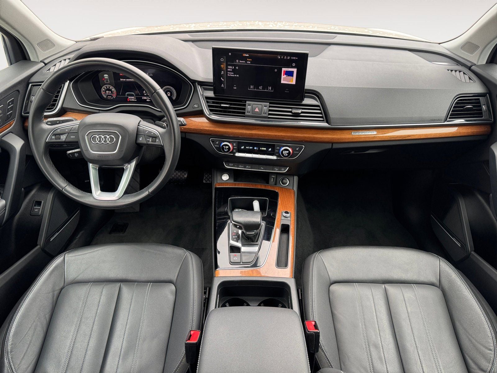 2022 Audi Q5 45 S line Premium quattro