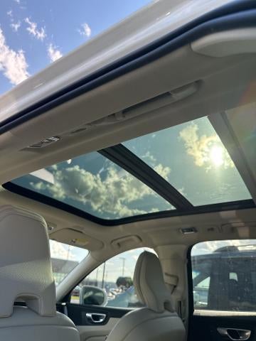 2021 Volvo XC60 T5 Momentum