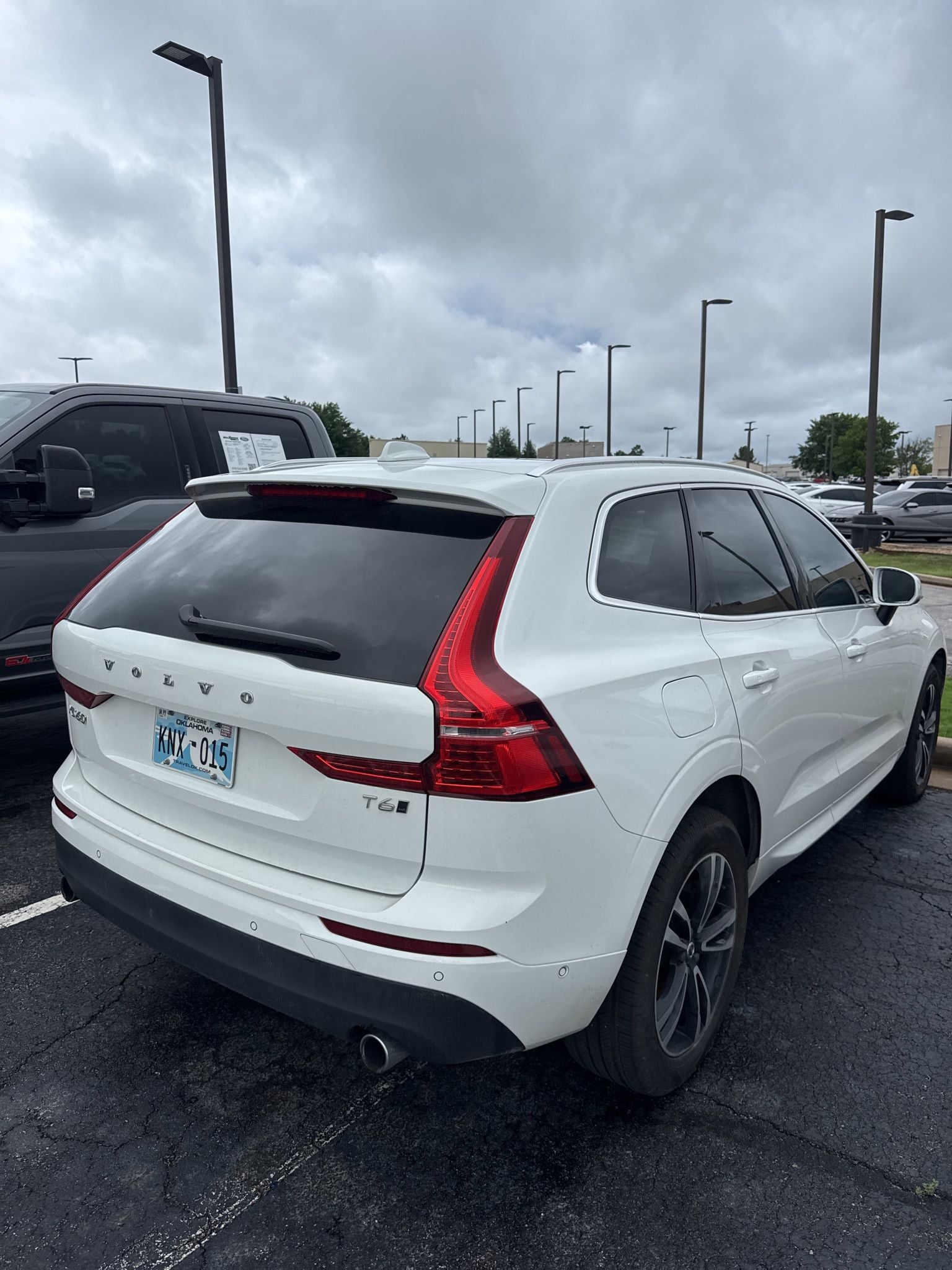 2019 Volvo XC60 T6 Momentum