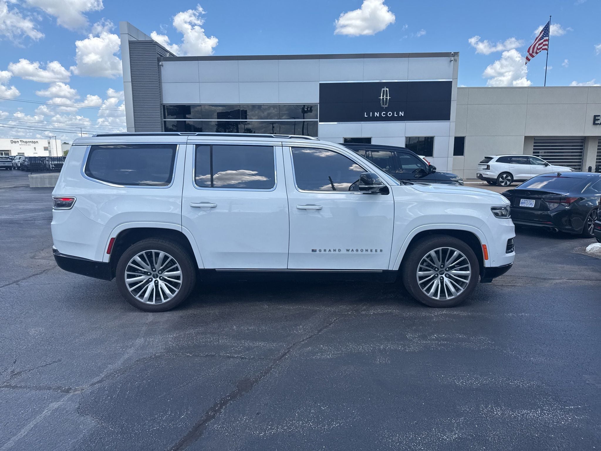 2023 Jeep Grand Wagoneer Series III