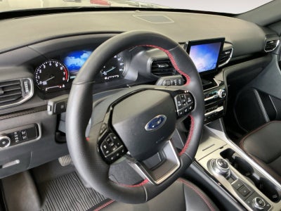 2024 Ford Explorer ST-Line