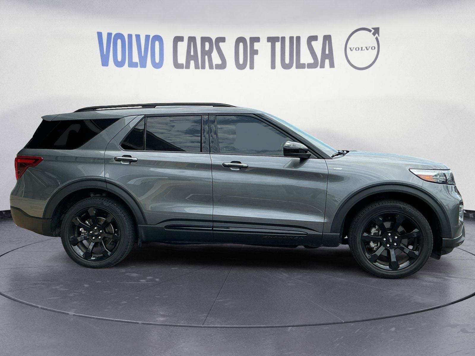 2024 Ford Explorer ST-Line
