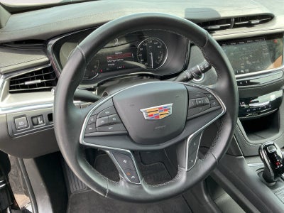 2023 Cadillac XT5 Luxury