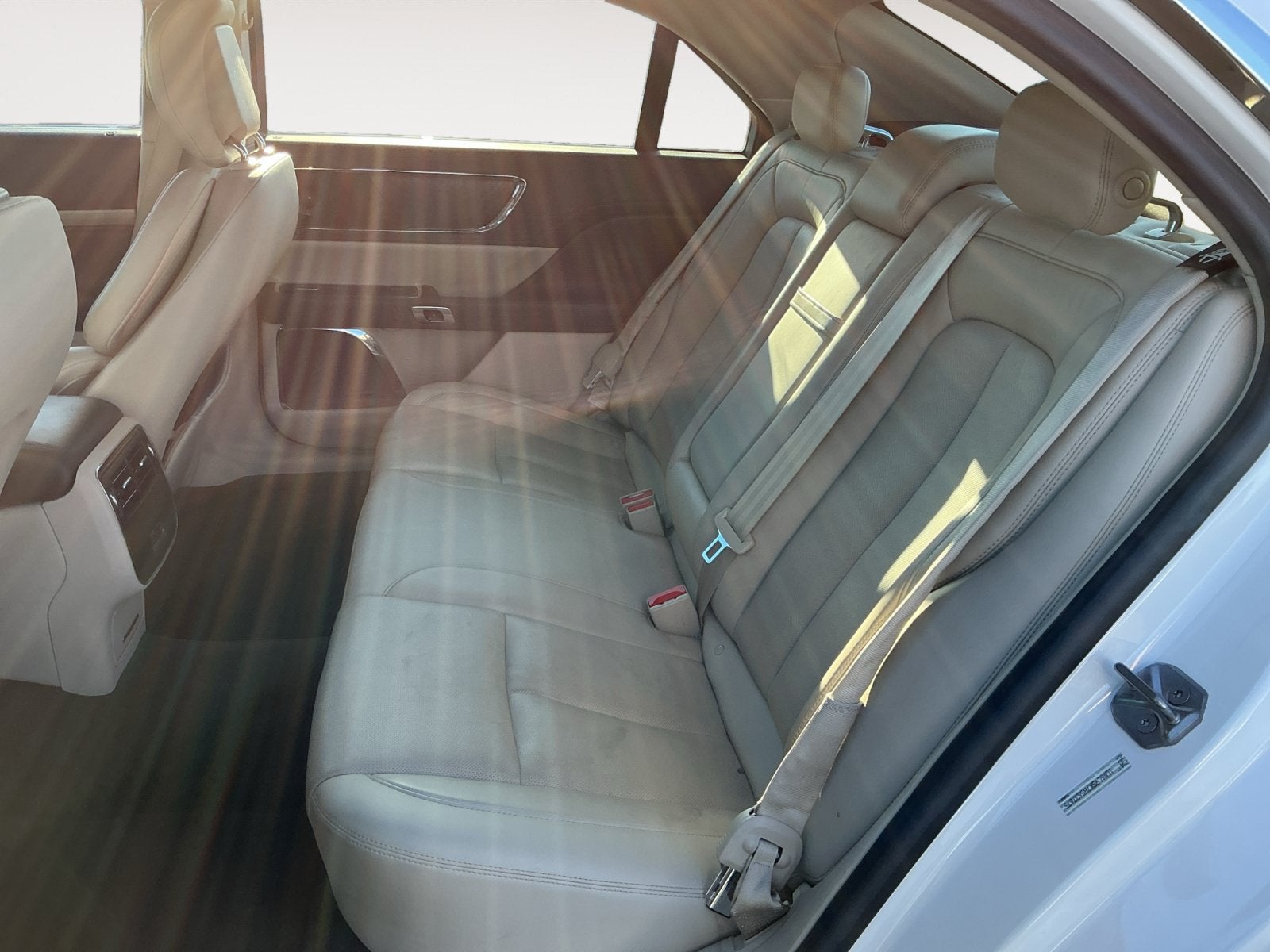 2017 Lincoln Continental Select