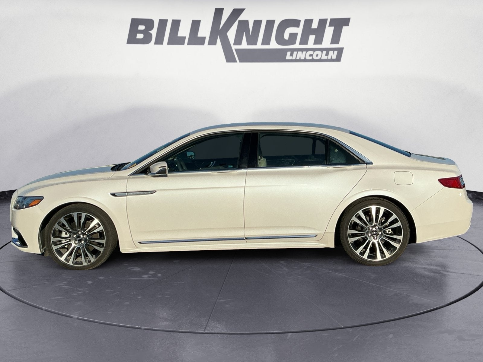 2017 Lincoln Continental Select