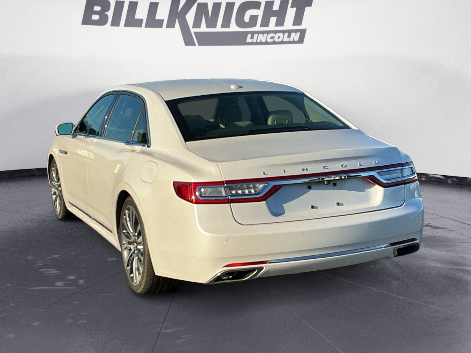 2017 Lincoln Continental Select