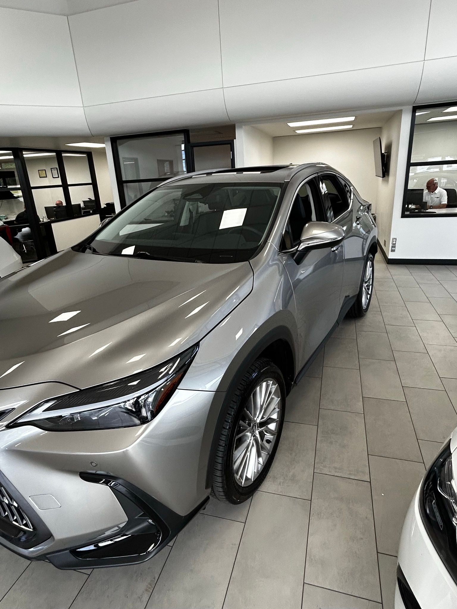 2025 Lexus NX 350h Premium