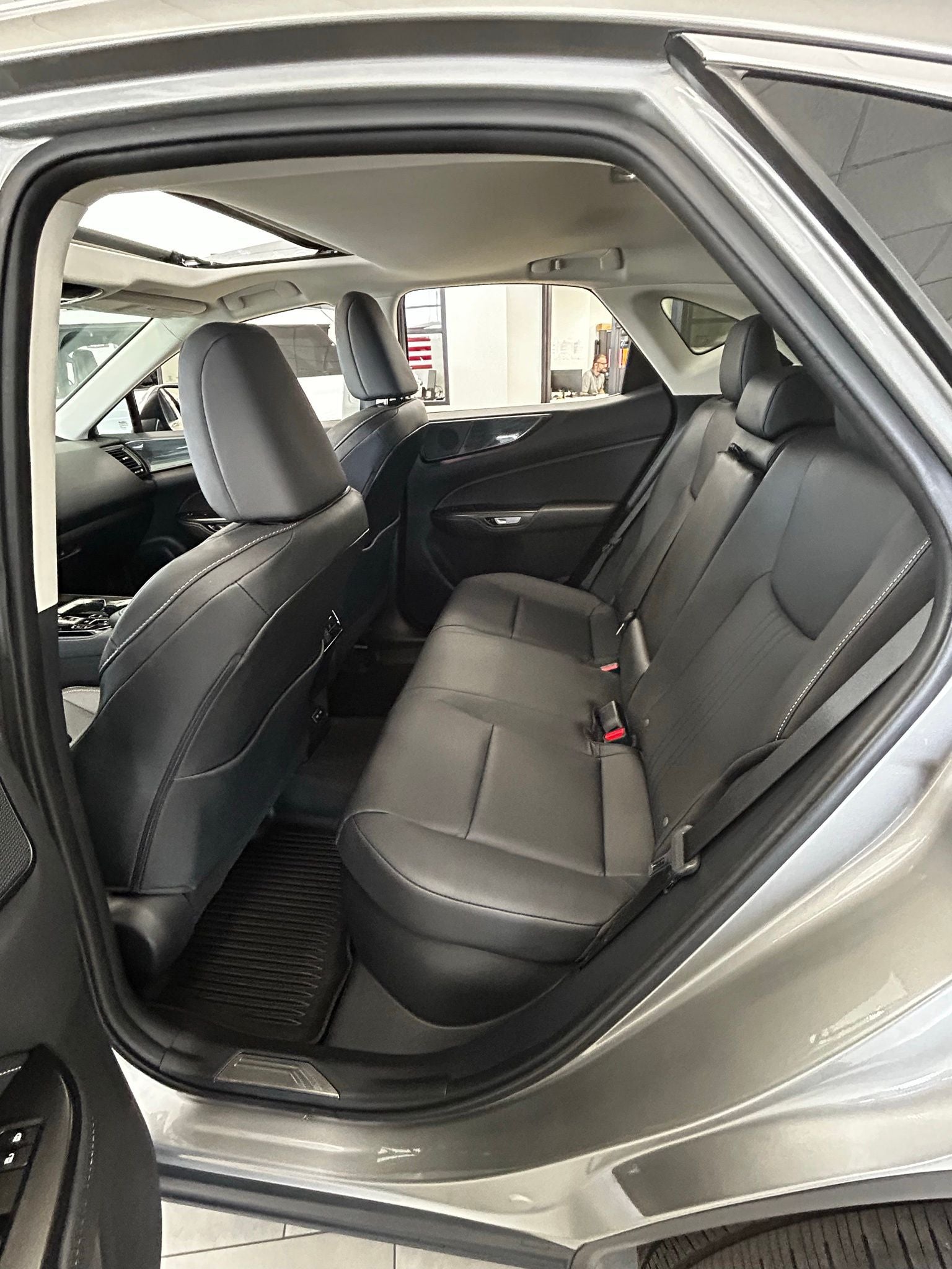 2025 Lexus NX 350h Premium