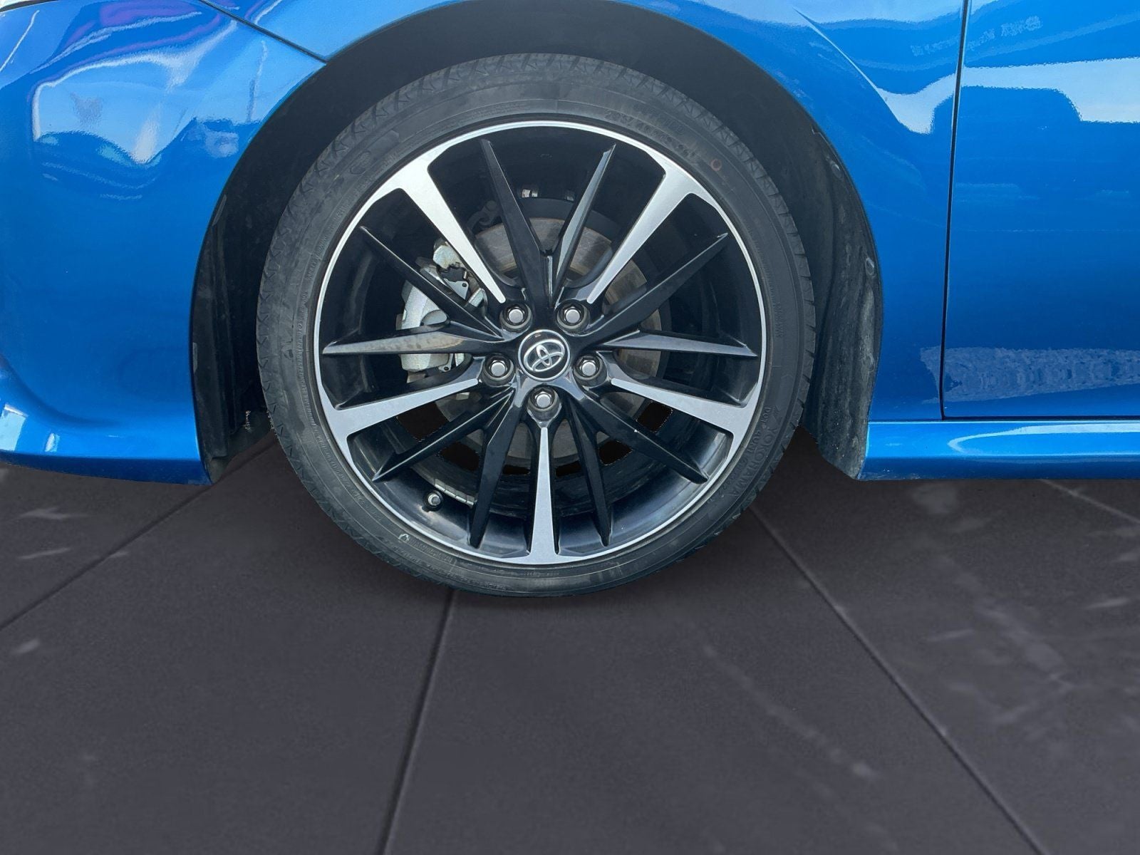 2019 Toyota Camry XLE